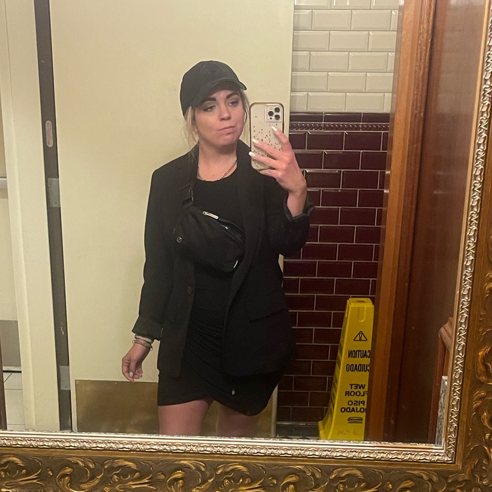 Meet your Posher, Korie